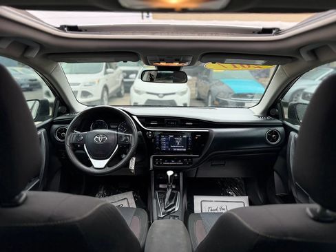 Used 2017 Toyota Corolla LE w/ LE Eco Premium Package FWD image 27