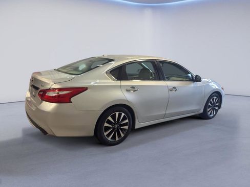 Used 2017 Nissan Altima 2.5 SL image 6