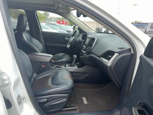 Used 2014 Jeep Cherokee Limited AWD/4WD image 22