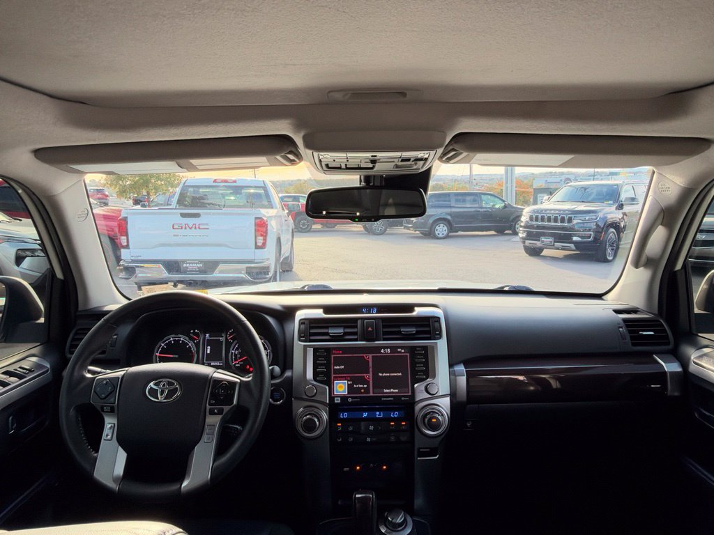Used 2021 Toyota 4Runner Limited AWD/4WD image 18