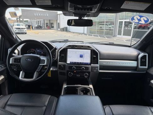 Used 2022 Ford F250 Lariat w/ Black Appearance Package AWD/4WD image 43