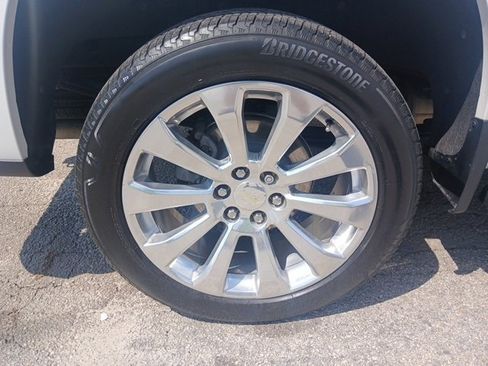 Used 2022 Chevrolet Silverado 1500 High Country w/ High Country Premium Package image 22