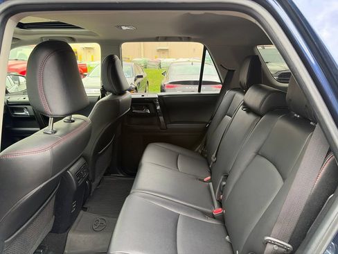 Used 2019 Toyota 4Runner TRD Off-Road Premium AWD/4WD image 19