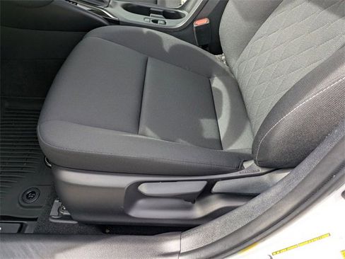 Used 2025 Toyota Corolla LE image 15