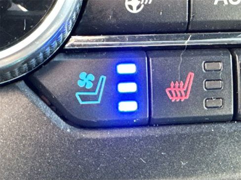 Used 2021 Ford Expedition Max Limited image 22