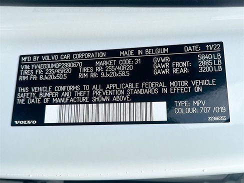 Used 2023 Volvo XC40 Recharge Ultimate image 33