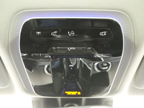 Used 2023 Mercedes-Benz C 300 4MATIC Sedan image 23