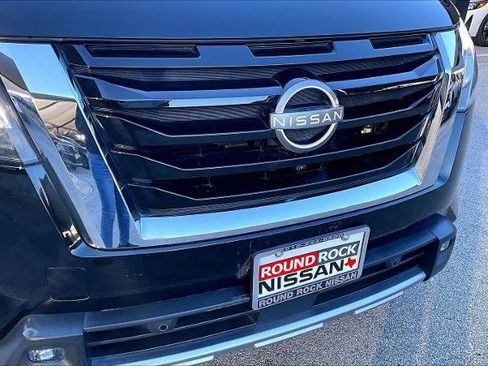 Certified 2022 Nissan Pathfinder SL w/ SL Premium Package image 28