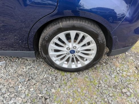Used 2017 Ford C-MAX SE FWD image 9