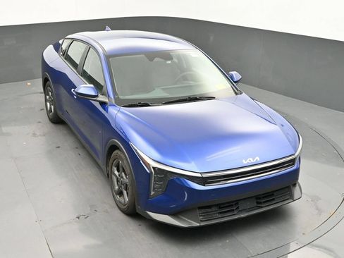 Used 2025 Kia K4 FWD image 33