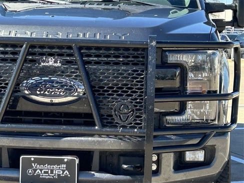 Used 2019 Ford F250 Lariat w/ Lariat Ultimate Package image 8