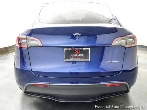 Used 2022 Tesla Model Y Long Range AWD/4WD image 7