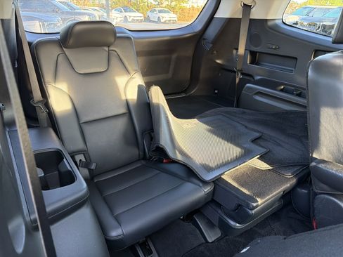 Used 2024 Kia Telluride SX Prestige AWD/4WD image 15