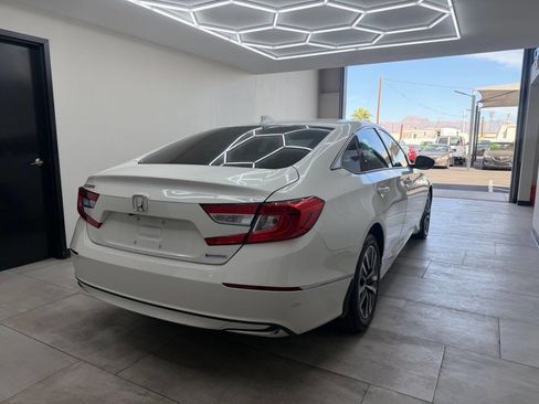 Used 2020 Honda Accord EX image 8