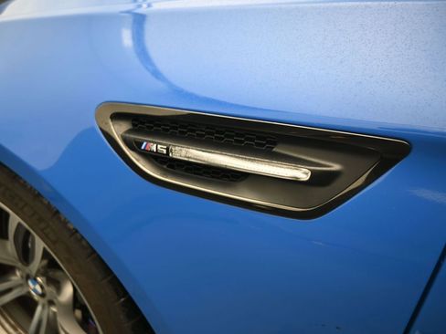 Used 2013 BMW M5 Base image 12