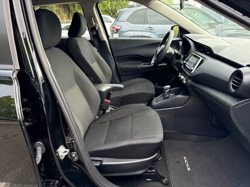 Used 2024 Nissan Kicks S FWD image 9