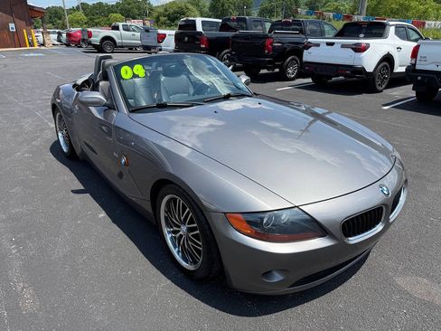 Used 2004 BMW Z4 2.5i RWD image 1