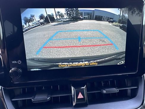 Certified 2023 Toyota Corolla LE image 28