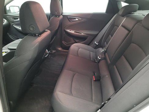 Used 2022 Chevrolet Malibu LT FWD image 18