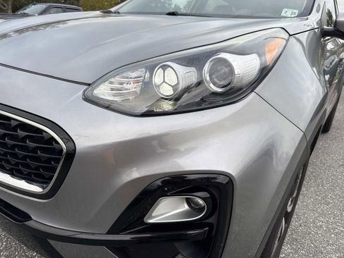 Used 2020 Kia Sportage LX image 10