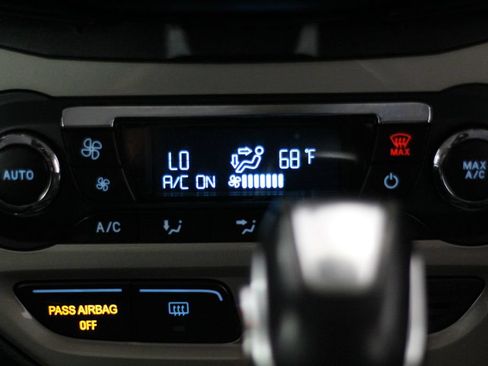 Used 2012 Ford Focus SEL FWD image 27