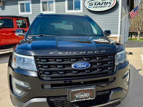 Used 2017 Ford Explorer Sport w/ Equipment Group 401A AWD/4WD image 2