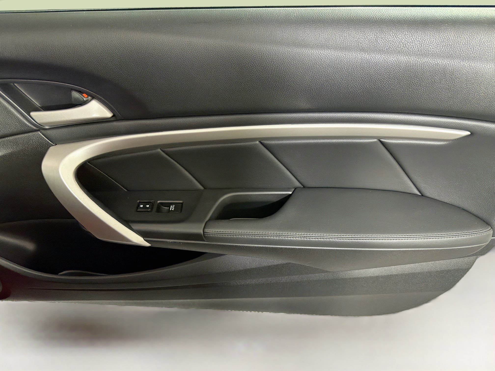 Used 2012 Honda Accord EX-L image 27