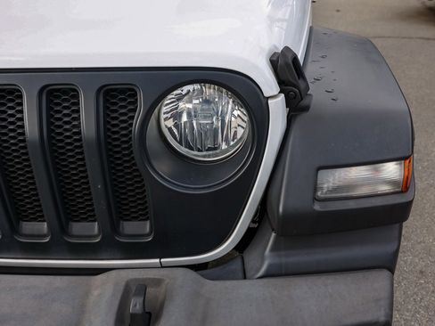 Used 2021 Jeep Wrangler Unlimited Sport image 10