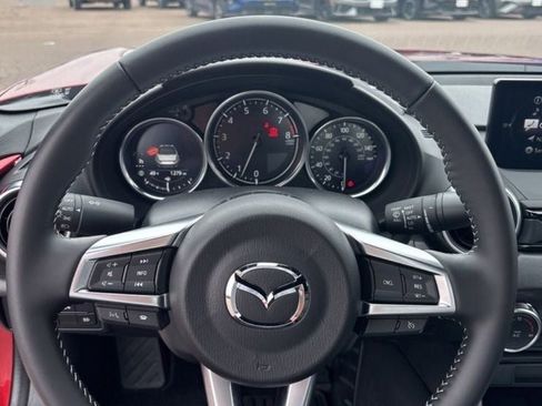 Used 2025 MAZDA MX-5 Miata Grand Touring RWD image 19