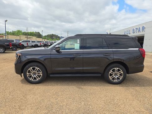 New 2026 Ford Expedition Active RWD image 1