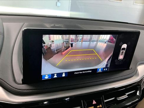 Certified 2025 Acura MDX SH-AWD w/ Technology Package image 23