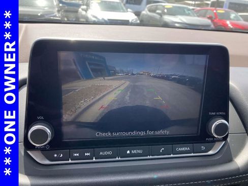 Used 2023 Nissan Rogue SV image 19