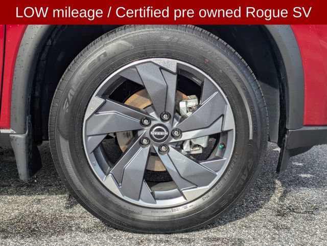 Certified 2026 Nissan Rogue SV FWD image 11