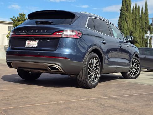 Used 2019 Lincoln Nautilus Reserve image 13