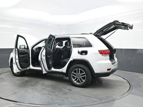 Used 2021 Jeep Grand Cherokee Limited AWD/4WD image 52