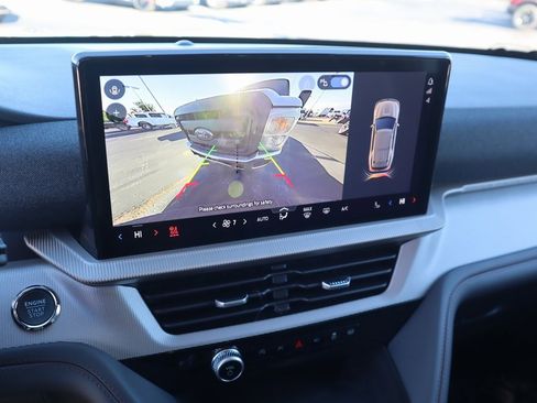 New 2026 Ford Explorer Active w/ Active Comfort Package image 6