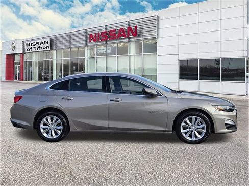 Used 2025 Chevrolet Malibu LT image 6