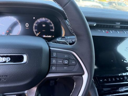 New 2026 Jeep Grand Cherokee L 4WD image 16