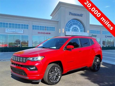 Certified 2022 Jeep Compass Limited image 1