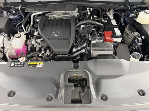 Used 2024 Toyota Grand Highlander AWD image 12