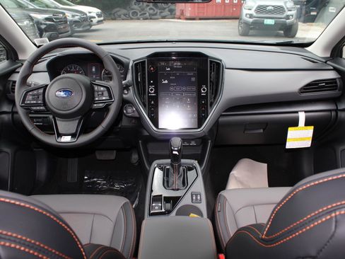 New 2025 Subaru Crosstrek 2.5i Limited w/ Popular Package #3A image 20