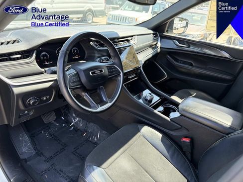Used 2021 Jeep Grand Cherokee L Laredo RWD image 17