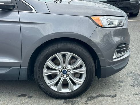 Used 2022 Ford Edge Titanium image 38