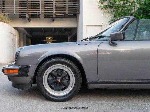 Used 1986 Porsche 911 Carrera RWD image 4