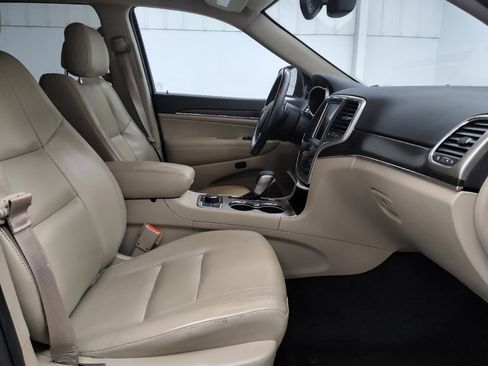 Used 2017 Jeep Grand Cherokee Limited AWD/4WD image 21