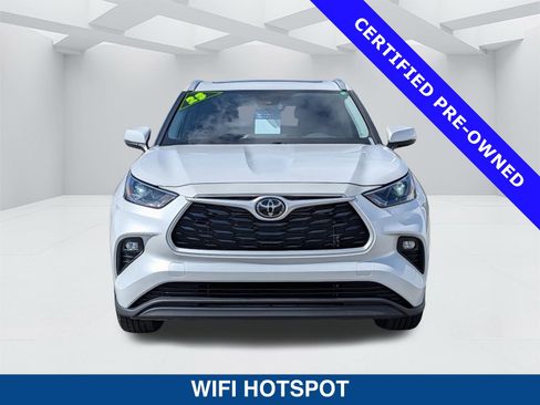 Used 2023 Toyota Highlander XLE image 8