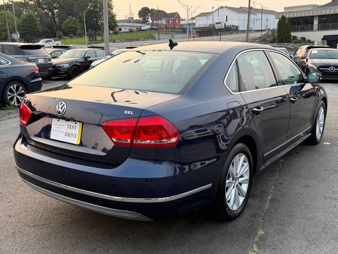 Used 2013 Volkswagen Passat 2.5 SEL FWD image 10