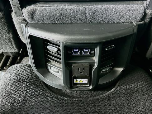 Used 2021 RAM 2500 Laramie w/ Night Edition image 26