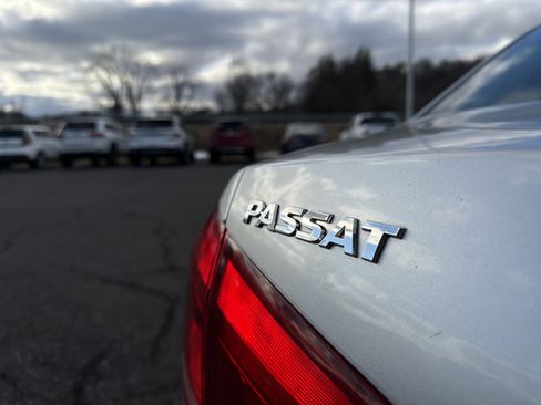 Used 2014 Volkswagen Passat 1.8T SE image 31