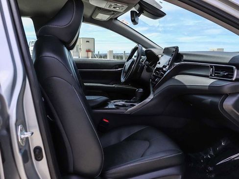 Used 2024 Toyota Camry XSE FWD image 17